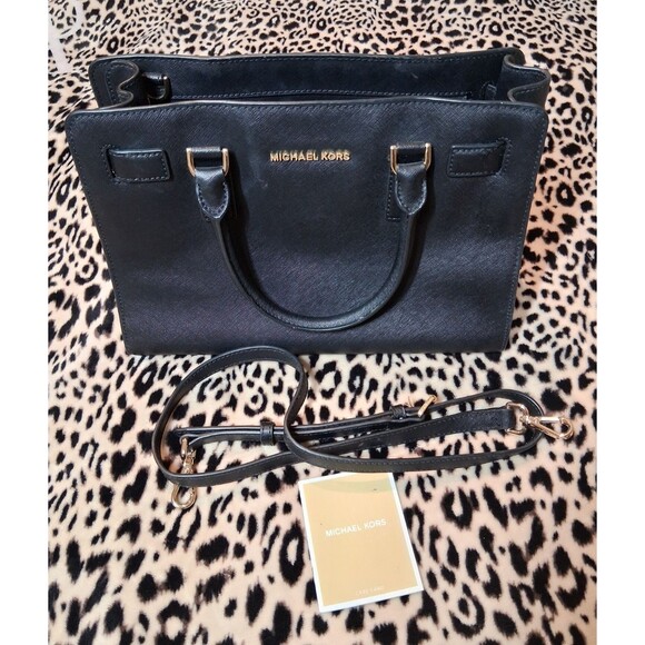 Michael Kors Dillon Black Saffiano Leather Bag Gold Hardware w/ Booklet & Strap - Picture 1 of 6